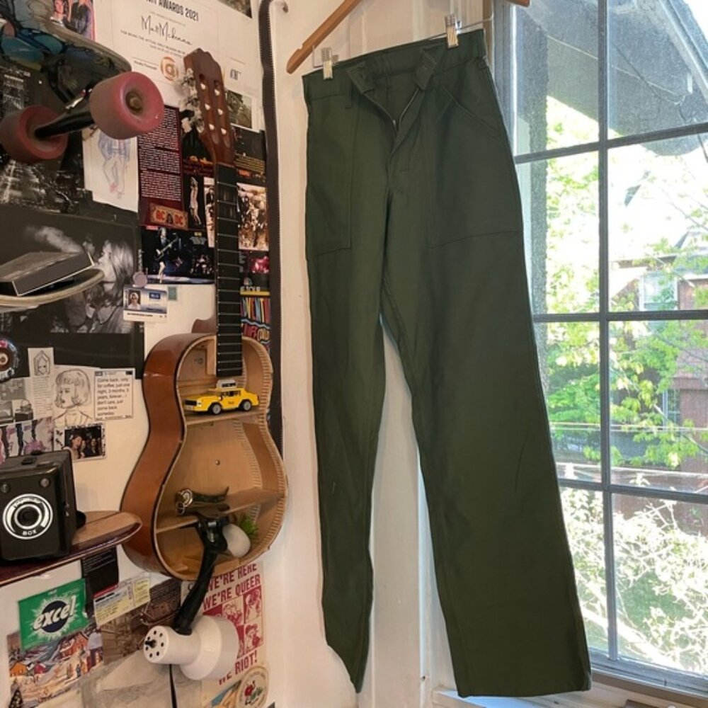Green high waisted pants